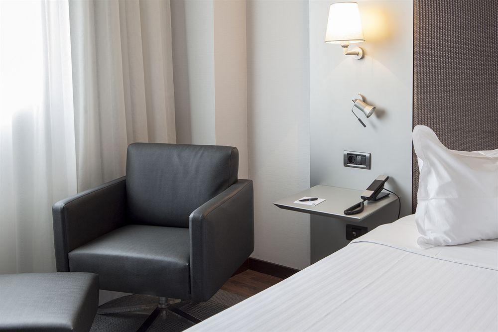 Ac Hotel Gijon By Marriott Buitenkant foto