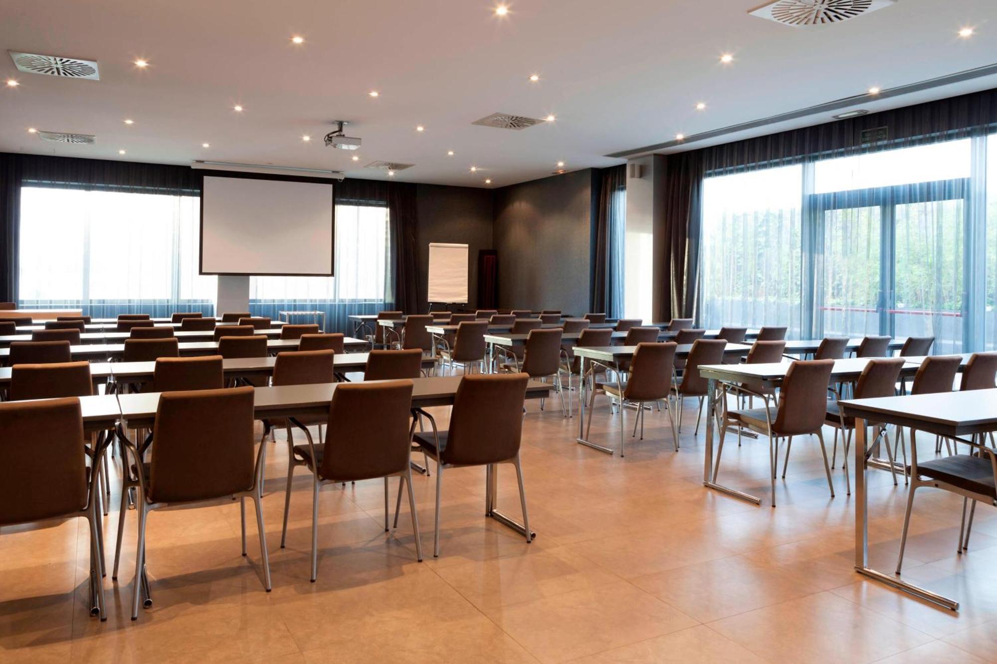 Ac Hotel Gijon By Marriott Buitenkant foto