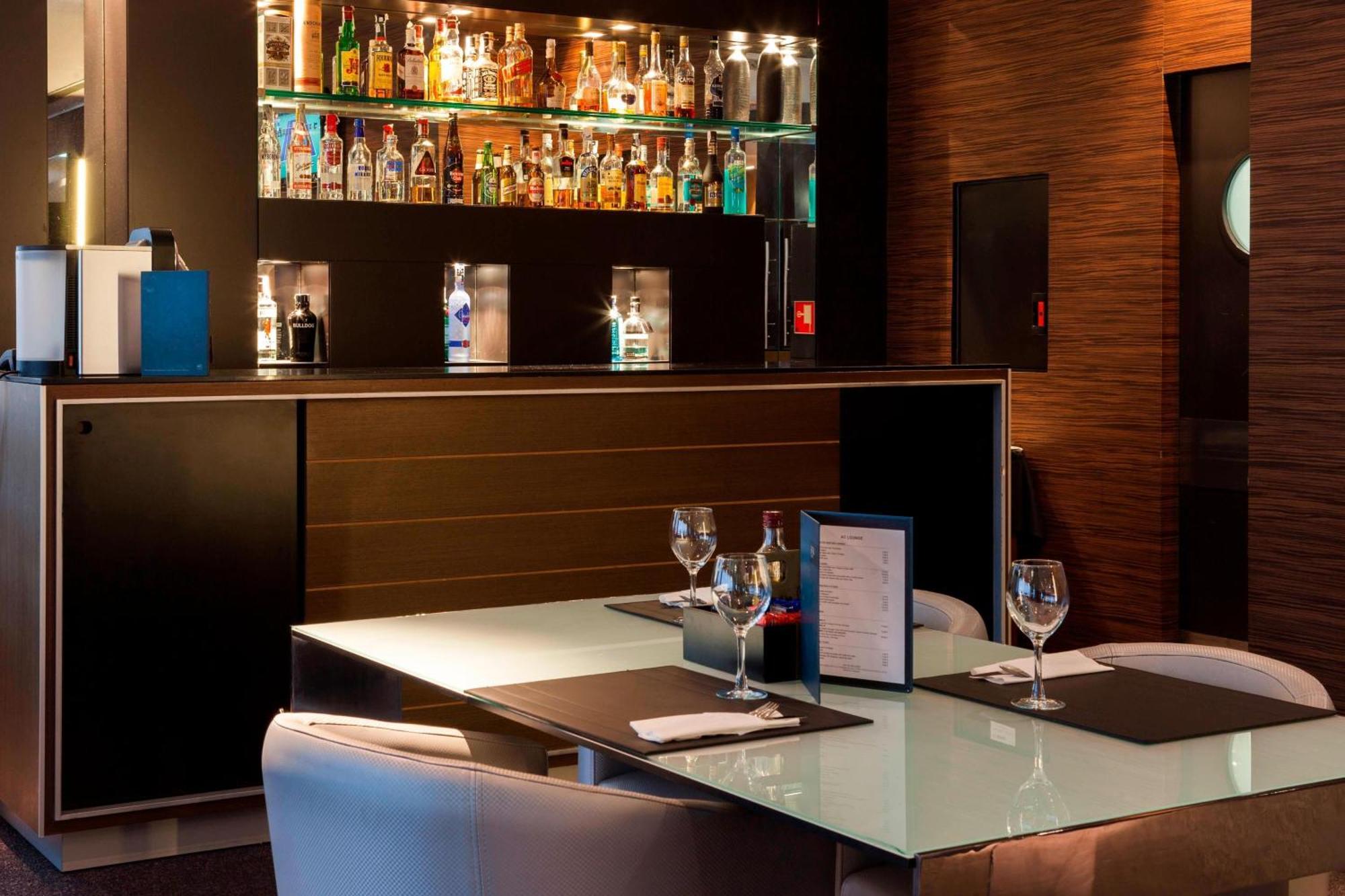 Ac Hotel Gijon By Marriott Buitenkant foto
