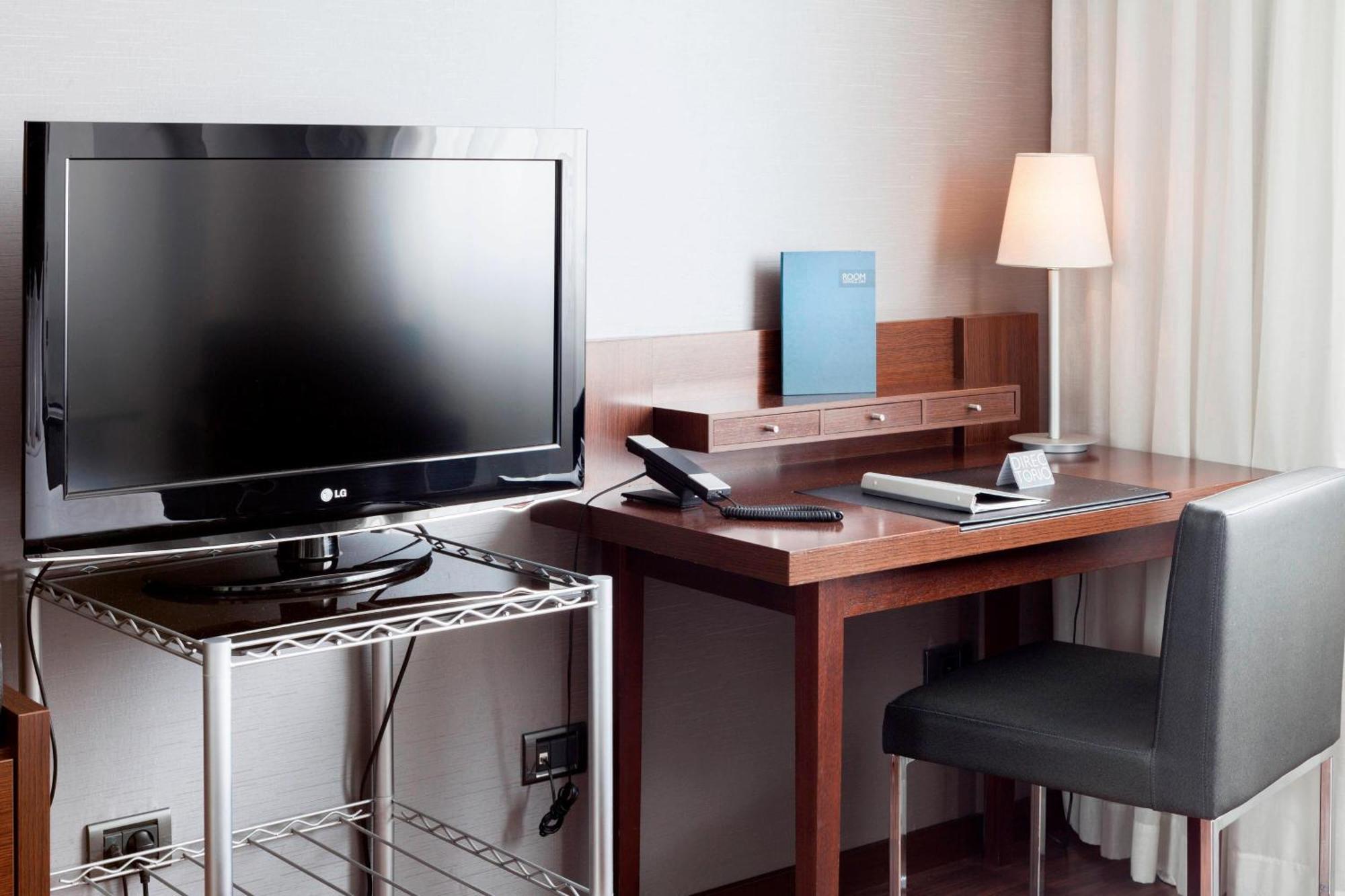Ac Hotel Gijon By Marriott Buitenkant foto